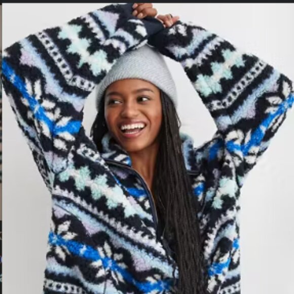 Aerie Hometown Holiday Quarter Zip Fleece/Sherpa Sweatshirt - Medium in Blue Hue - Picture 2 of 12